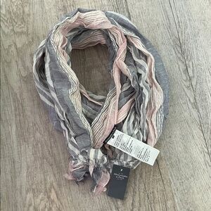 Abercrombie & Fitch Women's Scarf - Gray and Pink